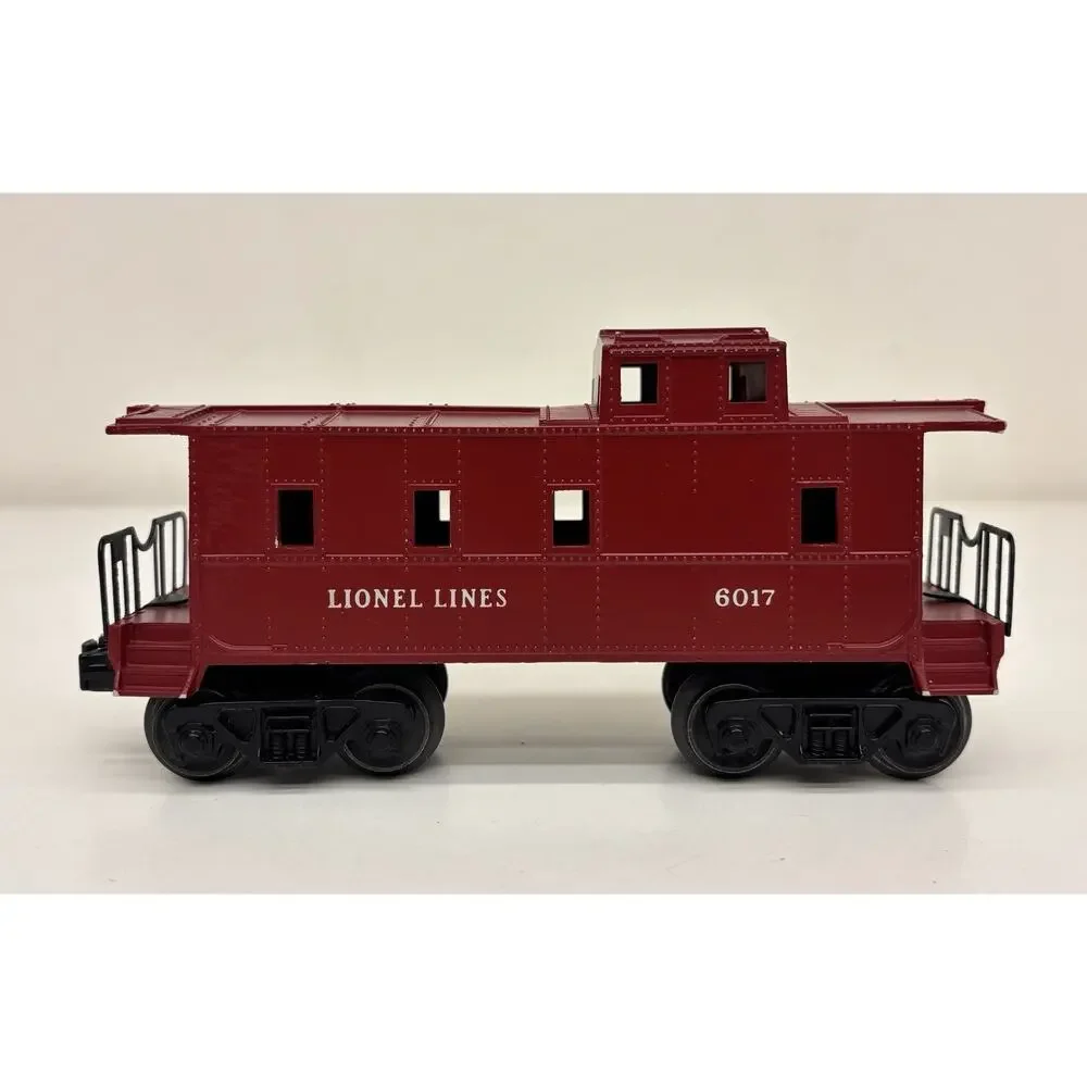 Lionel Postwar Caboose 6017 Maroon w/ Tabs Original Box